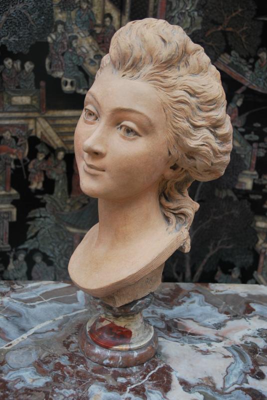 Buste De Jeune Femme2