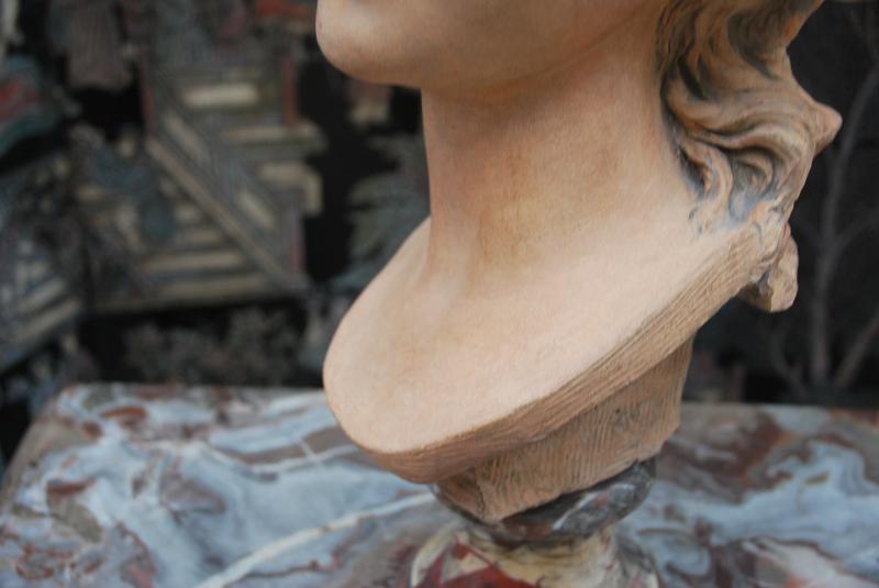 Buste De Jeune Femme4