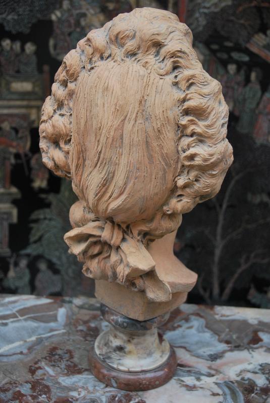 Buste De Jeune Femme5