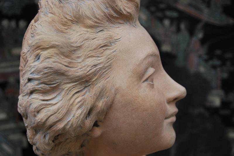 Buste De Jeune Femme6