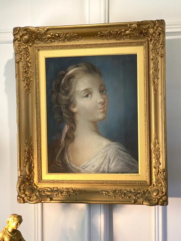 PORTRAIT DE JEUNE FILLE 4