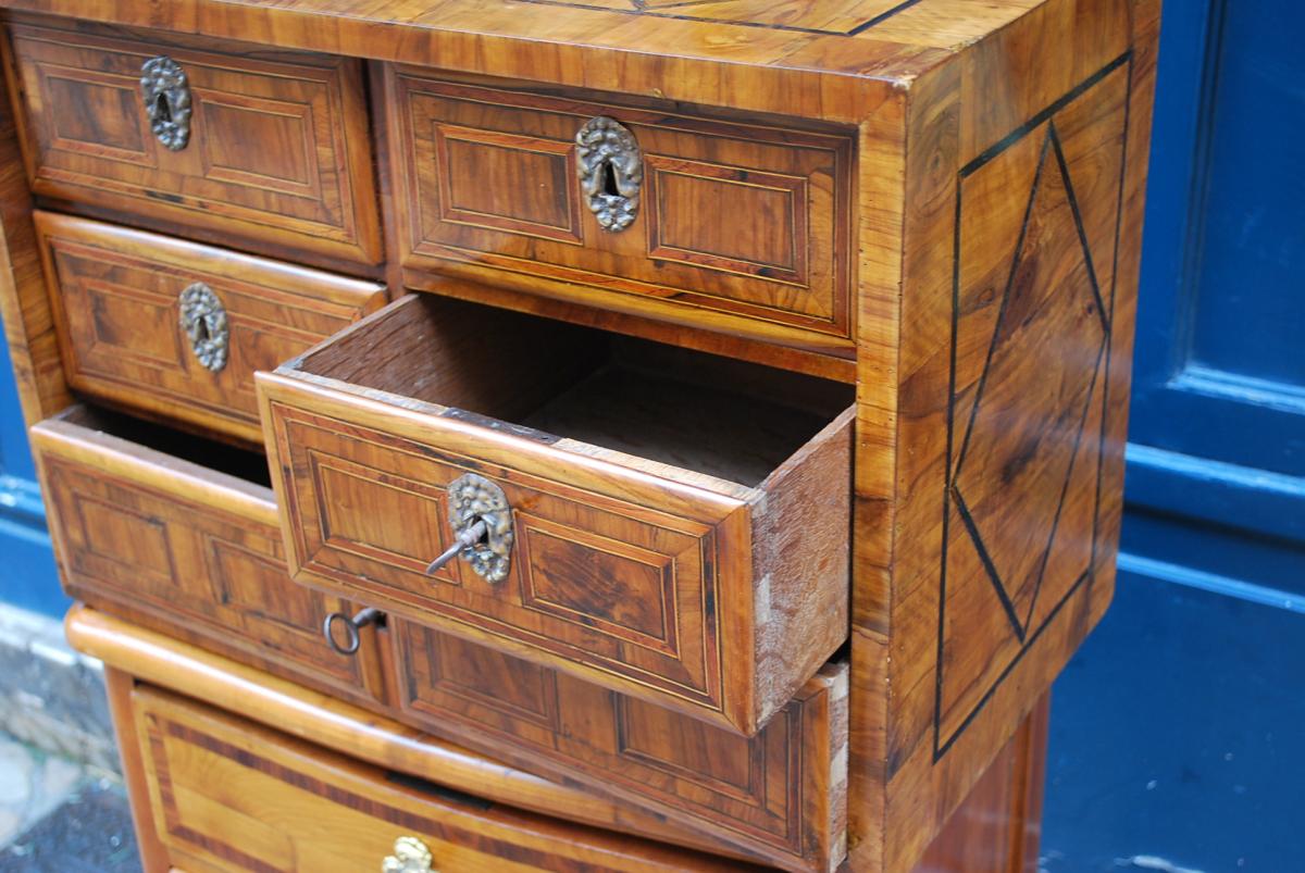 Cabinet En Noyer 4
