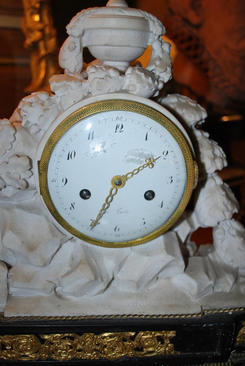 Pendule En Marbre Blanc 2