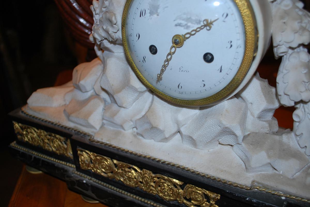 Pendule En Marbre Blanc 5