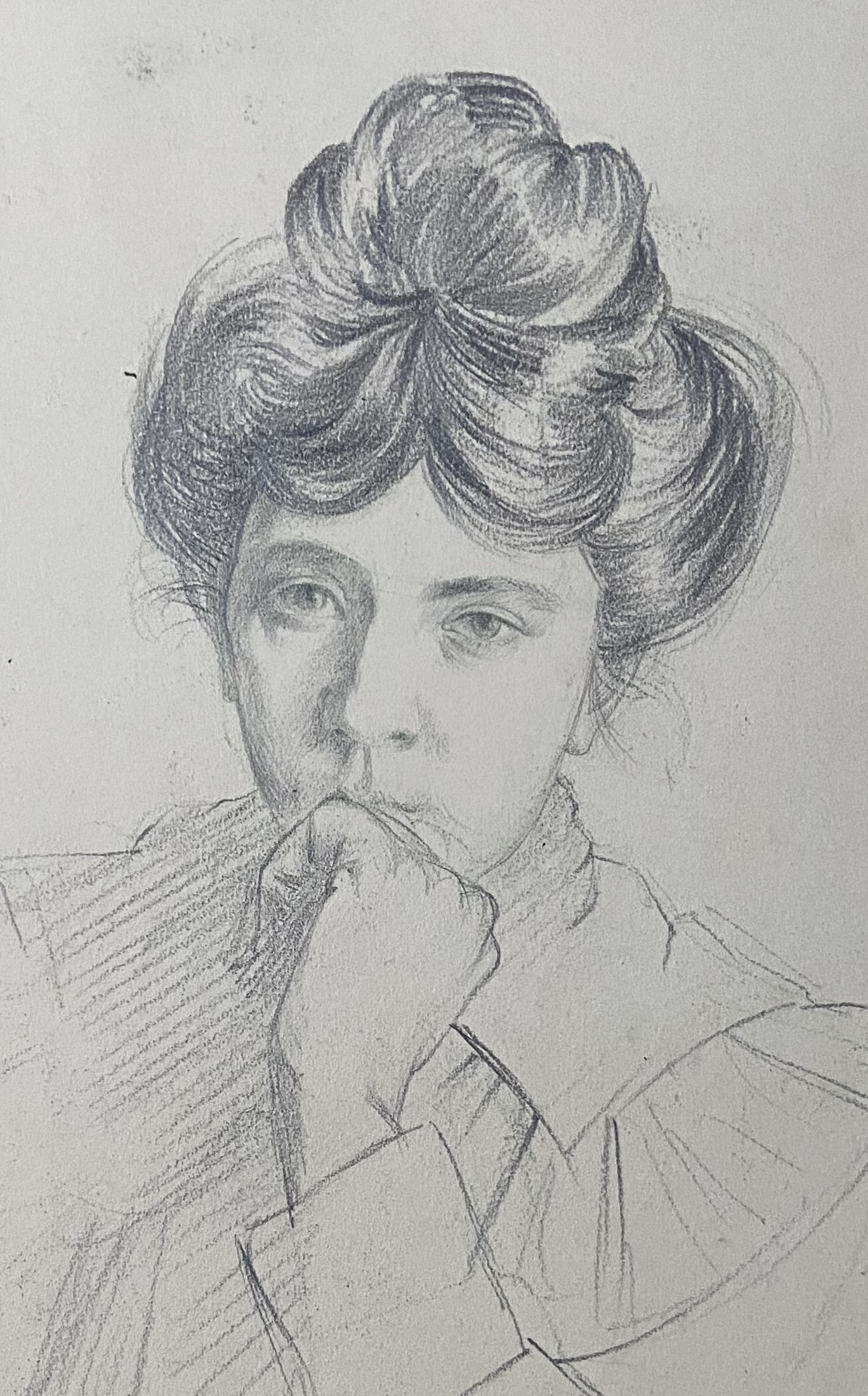 Costilhes Femme réléchissant 3