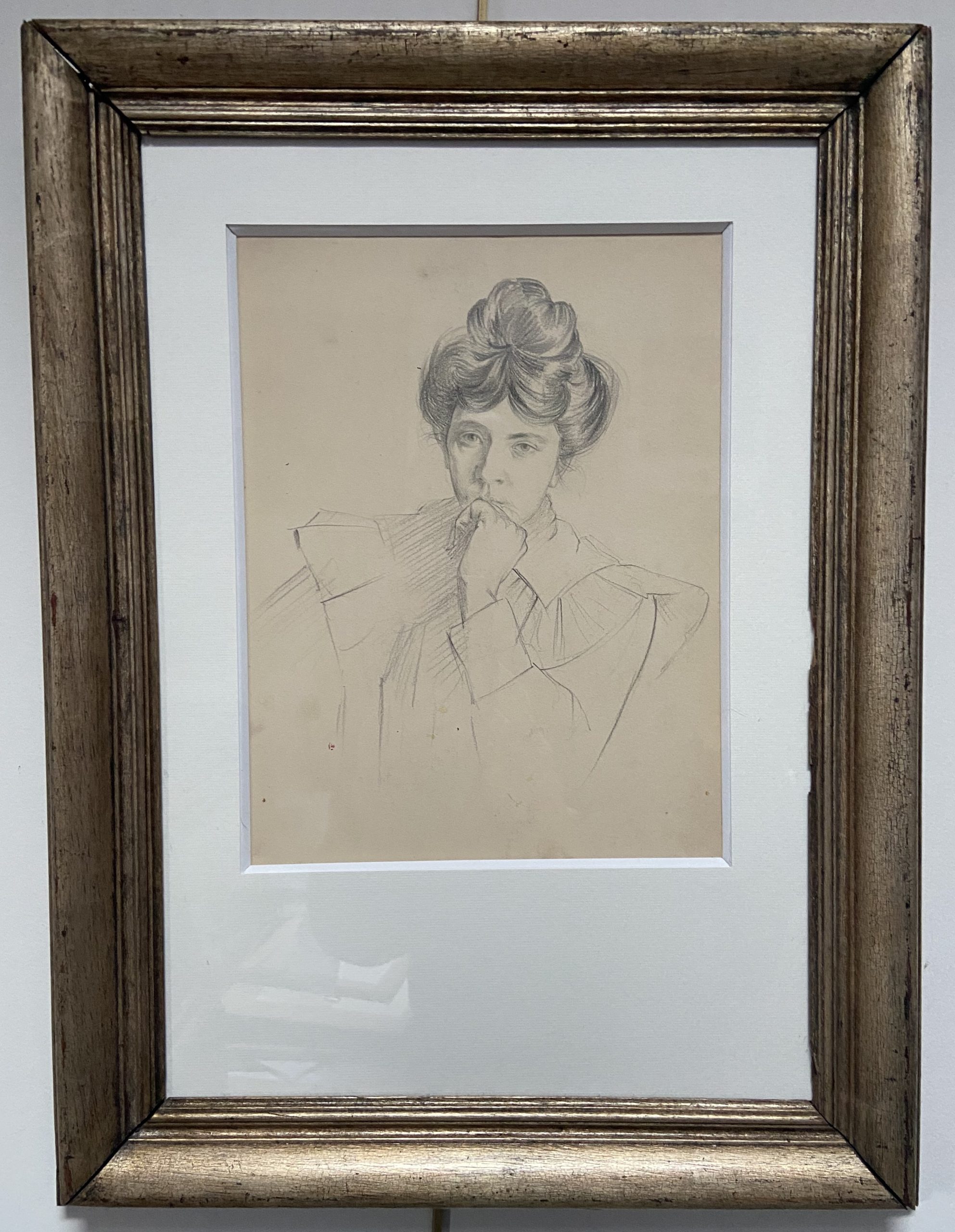 Costilhes Femme réléchissant 5
